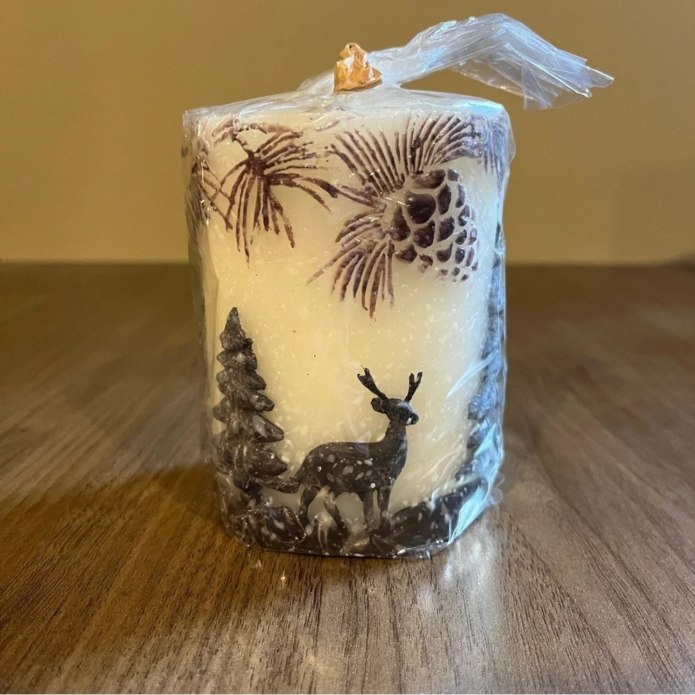 VTG New TrimMerry Winter Woodland Cottage Evergreen Deer Pinecone Wax Candle